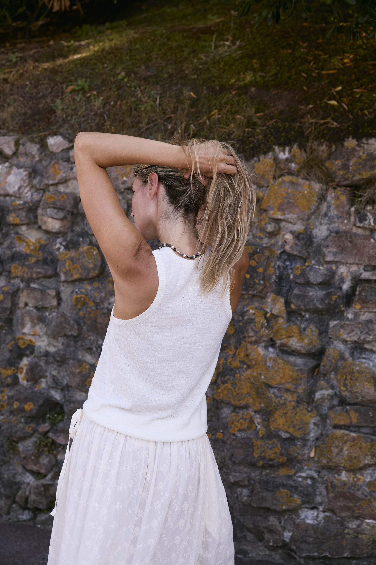 FINE-KNIT MERINO HALTER TOP